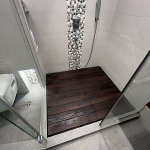 Душ кабина и платформа