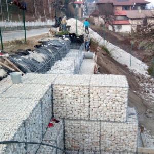 Подпорна стена с габиони